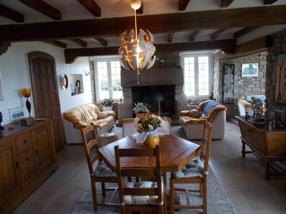 Bed and Breakfast Les Ajoncs Plougrescant Esterno foto