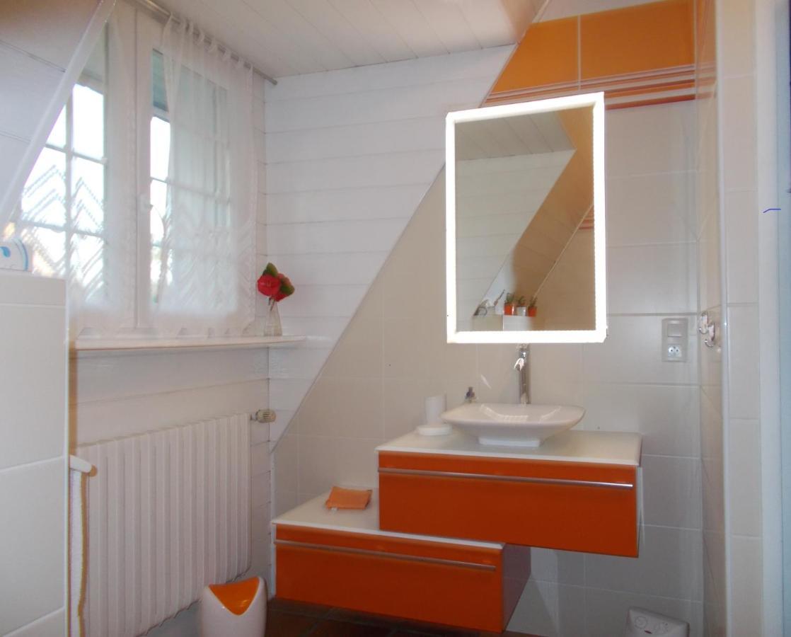 Bed and Breakfast Les Ajoncs Plougrescant Esterno foto