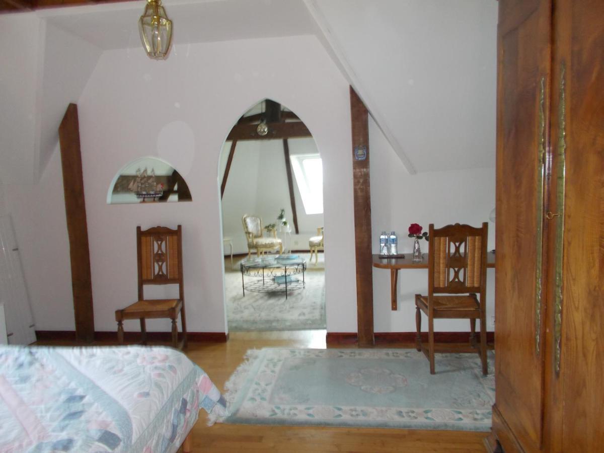 Bed and Breakfast Les Ajoncs Plougrescant Esterno foto